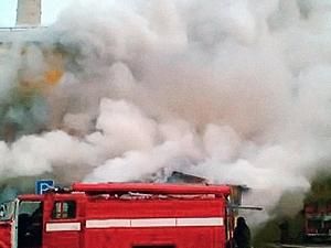 Донецк: Взрыв разрушил морг областной больницы Донецк: Взрыв разрушил морг областной больницы