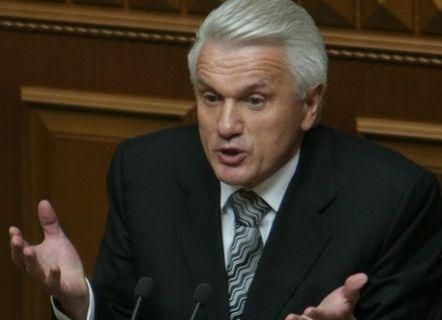 Литвин здивований, що депутати намагаються очолити мітинги