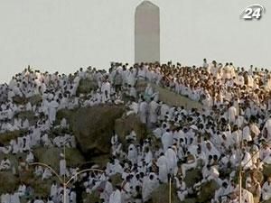 Більше 2,5 мільйонів мусульман з'їхались до Саудівської Аравії на щорічний хадж