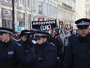 У Лондоні затримали 11 окупантів У Лондоні затримали 11 окупантів