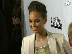 Аліша Кіс провела традиційну благодійну акцію Аліша Кіс провела традиційну благодійну акцію