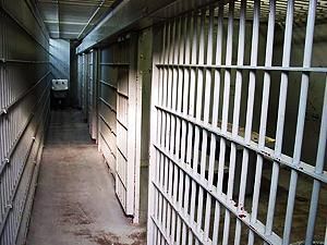 На Винничине заключенные вскрывают себе животы в знак протеста На Винничине заключенные вскрывают себе животы в знак протеста