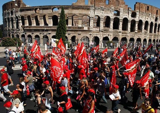 Бізнесмен закликав італійців погасити держборг самотужки Бізнесмен закликав італійців погасити держборг самотужки