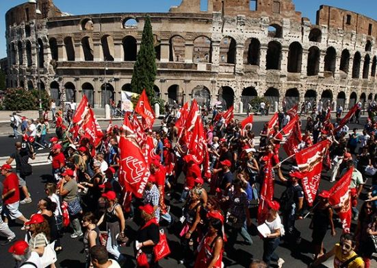 Бизнесмен призвал итальянцев погасить госдолг самостоятельно