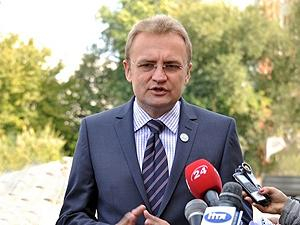 Мэр Львова придумал объединяющее название для аэропорта