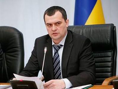 Янукович доручив новому міністру реформувати МВС Янукович доручив новому міністру реформувати МВС