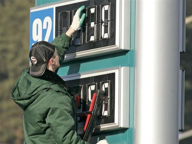 Премиум-бензин будет стоить 12 гривен