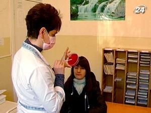 Менингококковую инфекцию обнаружили у 12 ужгородских школьников Менингококковую инфекцию обнаружили у 12 ужгородских школьников