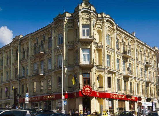 Милиция приостановила атаку на издательство Милиция приостановила атаку на издательство