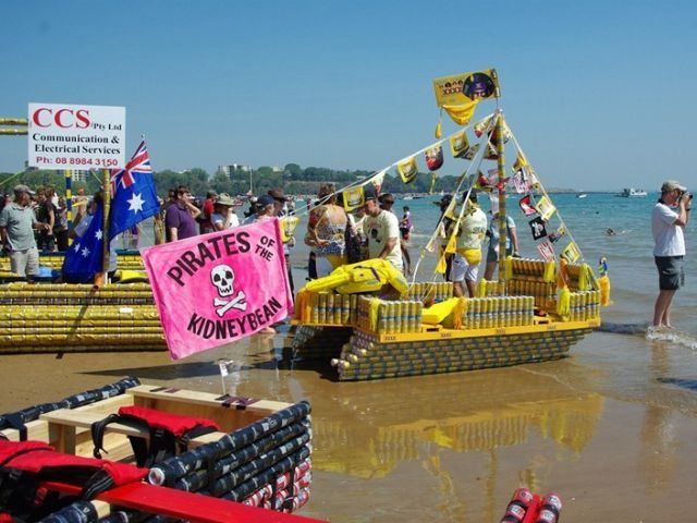 37-ма подорож на човнах із пивних банок 37-ма подорож на човнах із пивних банок