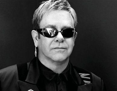 Елтон Джон: В Україні небезпечно бути геєм Елтон Джон: В Україні небезпечно бути геєм