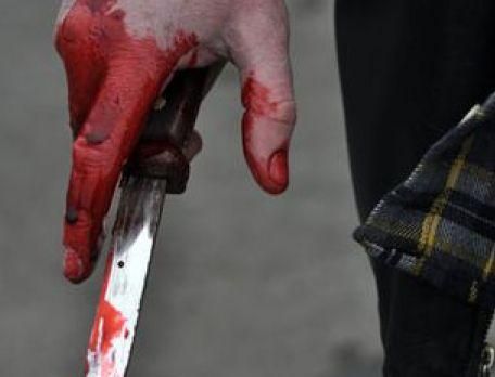 В Одесі зарізали літню жінку з вагітною донькою В Одесі зарізали літню жінку з вагітною донькою