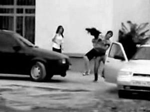 У Киргизстані почався місячник боротьби із викраденням наречених У Киргизстані почався місячник боротьби із викраденням наречених