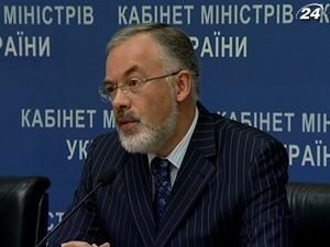 Табачник: Українським чиновникам потрібно володіти українською та російською мовами
