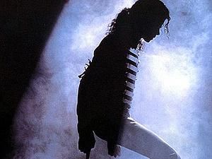 Кровать Майкла Джексона пустят с молотка Кровать Майкла Джексона пустят с молотка