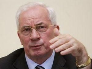 Азаров хоче заборонити рекламу ліків Азаров хоче заборонити рекламу ліків