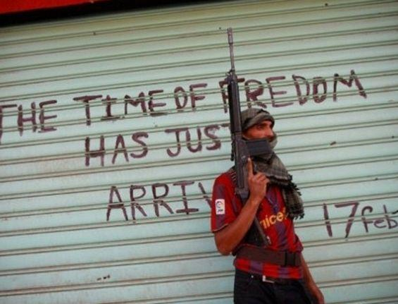 Ливийские повстанцы начали воевать между собой