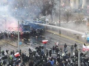 День Независимости в Польше прошел с драками День Независимости в Польше прошел с драками