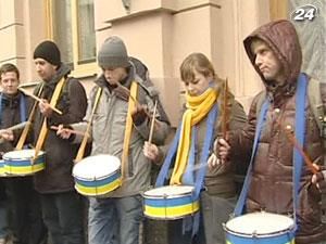 Біля комітетів ВР протестують проти ухвалення Трудового Кодексу Біля комітетів ВР протестують проти ухвалення Трудового Кодексу