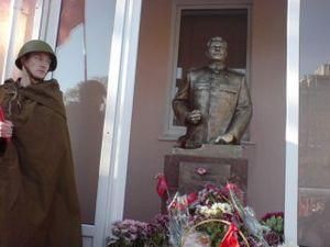 Мэр Запорожья проверит законность "нового" ​​Сталина