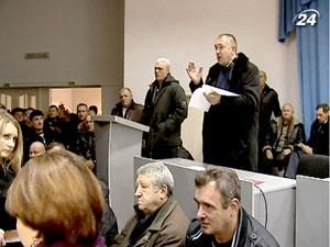 Чорнобильці викликають Азарова на розмову в Донецьк
