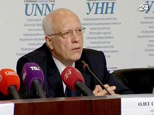 Експерти: Формувати золотовалютні запаси у неконвертованих валютах неприпустимо