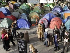 Репортерів, які висвітлювали акцію "Захопи Уолл-стріт" — затримали