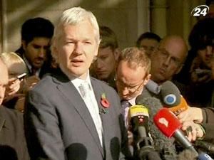 Ассанж подал новую апелляцию на решение об экстрадиции в Швецию Ассанж подал новую апелляцию на решение об экстрадиции в Швецию