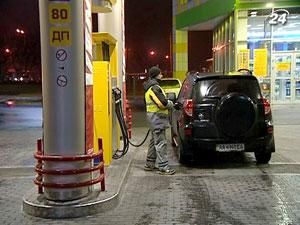 Каждый третий литр бензина в Украине - некачественная контрабанда