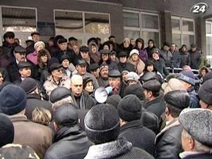 У Львові чорнобильці захопили Пенсійний фонд У Львові чорнобильці захопили Пенсійний фонд