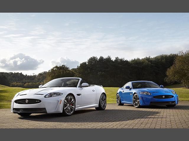 У Лос-Анджелесі Ягуару "знесло" дах У Лос-Анджелесі Ягуару "знесло" дах