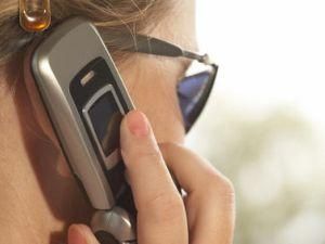 Опитування: Мільйони українців не користуються мобільними телефонами Опитування: Мільйони українців не користуються мобільними телефонами