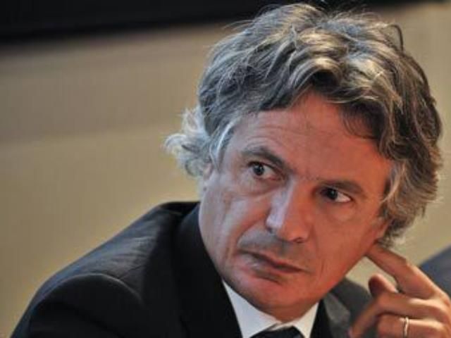 Итальянцев призывают быть патриотами и купить долг страны Итальянцев призывают быть патриотами и купить долг страны