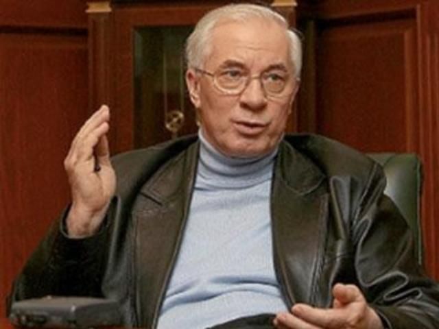 Азаров не хочет посредников для аптек Азаров не хочет посредников для аптек