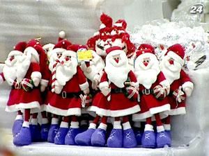 На новогодние подарки украинцы планируют потратить 3 665 грн. На новогодние подарки украинцы планируют потратить 3 665 грн.