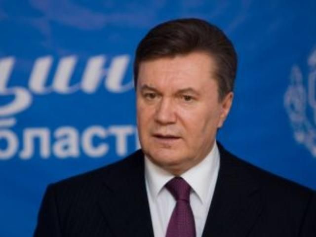 Янукович хоче продавати землю для відродження села Янукович хоче продавати землю для відродження села