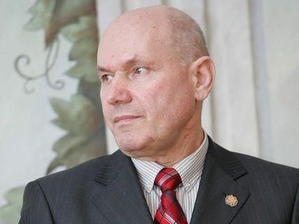 Азаров звільнив ректора "Острозької академії" та скасував статут "Могилянки" Азаров звільнив ректора "Острозької академії" та скасував статут "Могилянки"