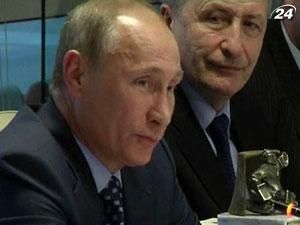 Путін знову взяв участь у хокейному тренуванні Путін знову взяв участь у хокейному тренуванні