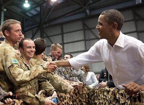 Журналіст знайшов у канаві таємні документи про візит Обами до Австралії Журналіст знайшов у канаві таємні документи про візит Обами до Австралії