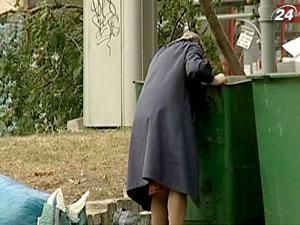 Официальная зарплата в Украине остается очень низкой Официальная зарплата в Украине остается очень низкой