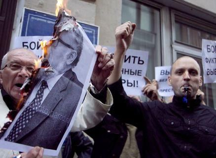 В Москве разогнали оппозиционные "похороны выборов"