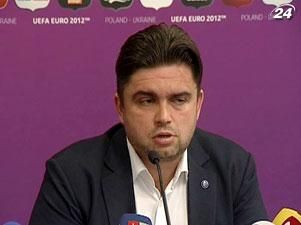 За 200 днів необхідно підготувати дороги та готелі до "ЄВРО 2012" За 200 днів необхідно підготувати дороги та готелі до "ЄВРО 2012"