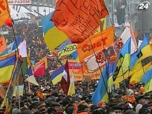 Суд запретил праздновать День Свободы на Майдане