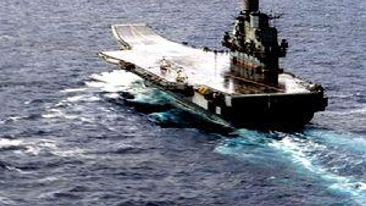 Російські кораблі увійшли у води Сирії, але підтримувати Асада не будуть Російські кораблі увійшли у води Сирії, але підтримувати Асада не будуть
