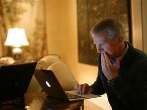 Керівника HP "застукали" з MacBook Керівника HP "застукали" з MacBook