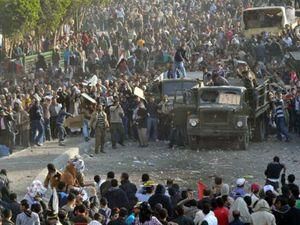 У Єгипті п'ятий день тривають сутички, є жертви У Єгипті п'ятий день тривають сутички, є жертви