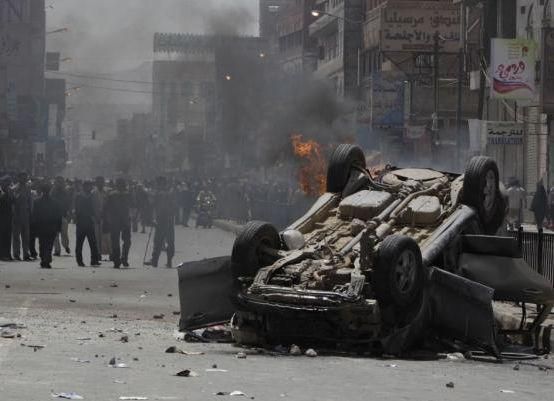 Поки президент Ємену полетів передавати владу, в країні ведуться бої Поки президент Ємену полетів передавати владу, в країні ведуться бої