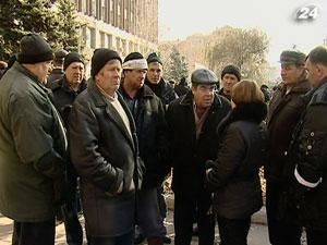 Кабмин обещает повысить размер выплат чернобыльцам Кабмин обещает повысить размер выплат чернобыльцам