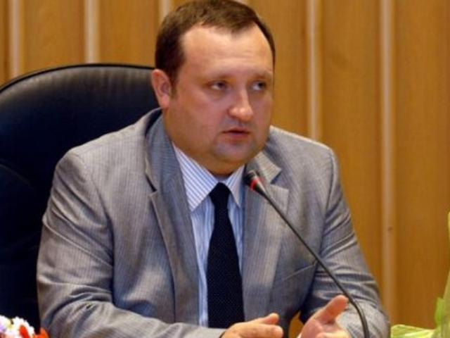 Арбузов предлагает разрешить экспортерам платить гривней