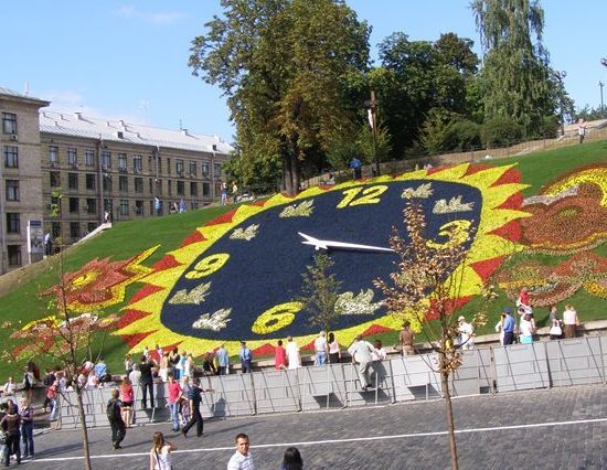 Депутатам предложат отменить переход на летнее время Депутатам предложат отменить переход на летнее время